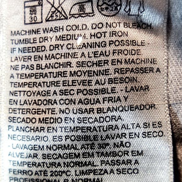 Authentic Levi's - Picture 6 of 9